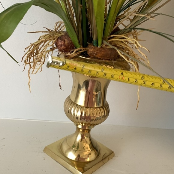 Brass pedestal‎ vase calla Lilly arrangements dry and faux greenery home decor - Picture 12 of 16